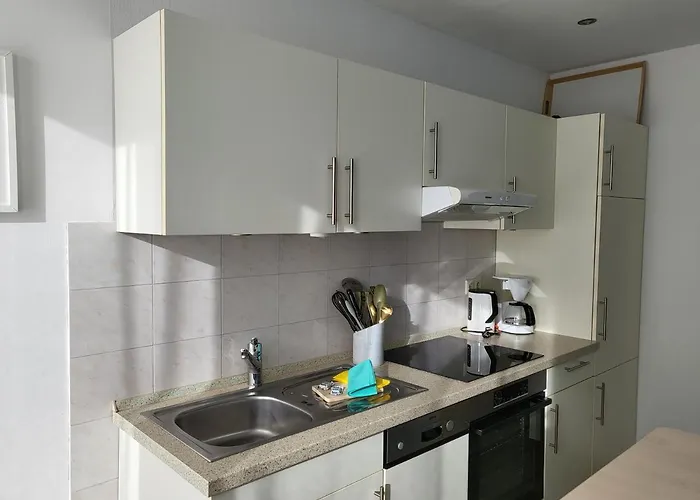 3 In Der Waldstrasse